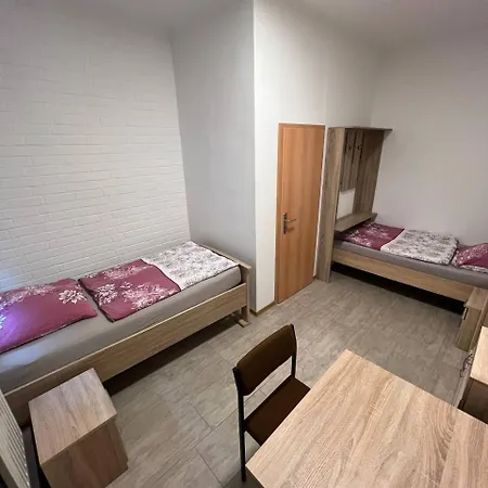 Messe Und Monteurzimmer