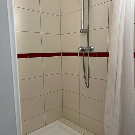 Messe Und Monteurzimmer *