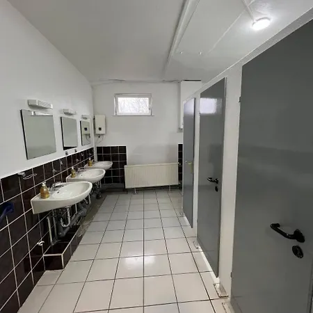 Messe Und Monteurzimmer * זנדה