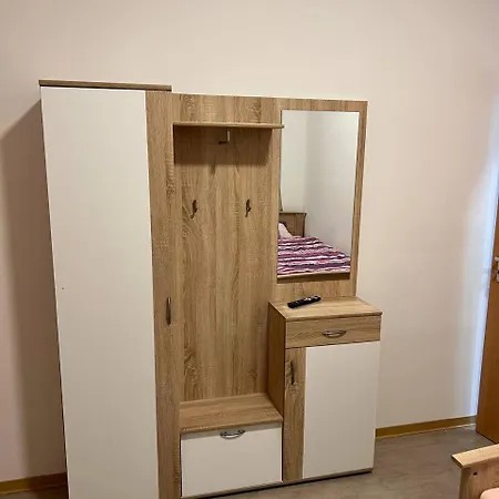 Messe Und Monteurzimmer *