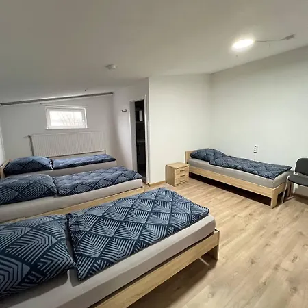 Messe Und Monteurzimmer Homestay Sehnde