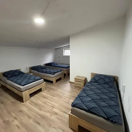 Homestay Messe Und Monteurzimmer *