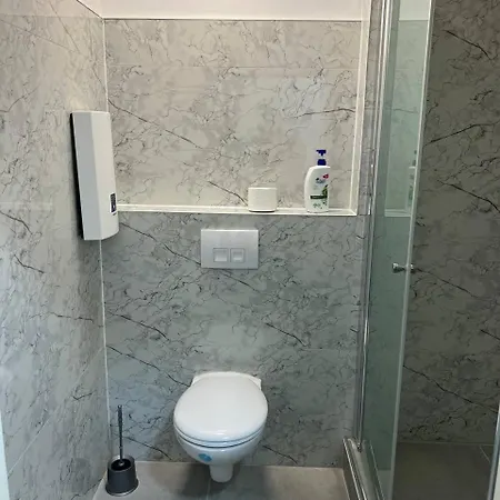 Messe Und Monteurzimmer Sehnde