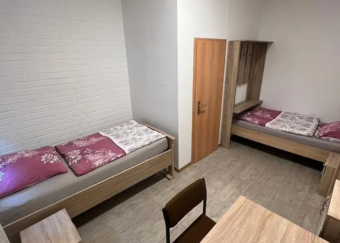 Messe Und Monteurzimmer