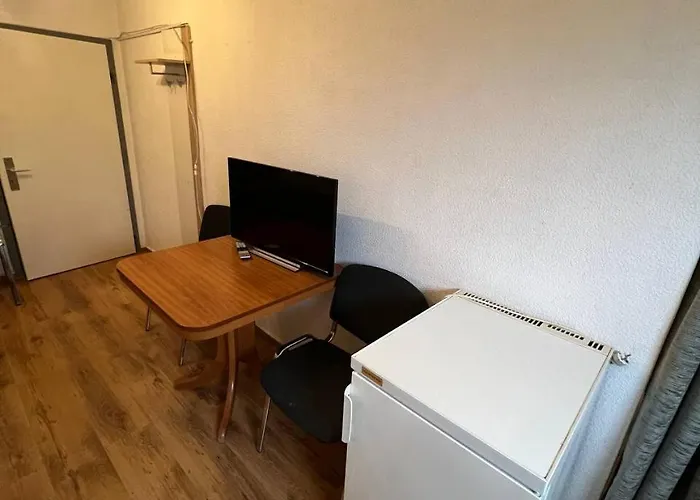 Rum i privatbostad Messe Und Monteurzimmer *