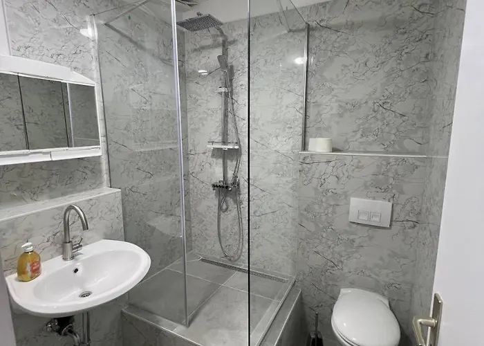 Messe Und Monteurzimmer