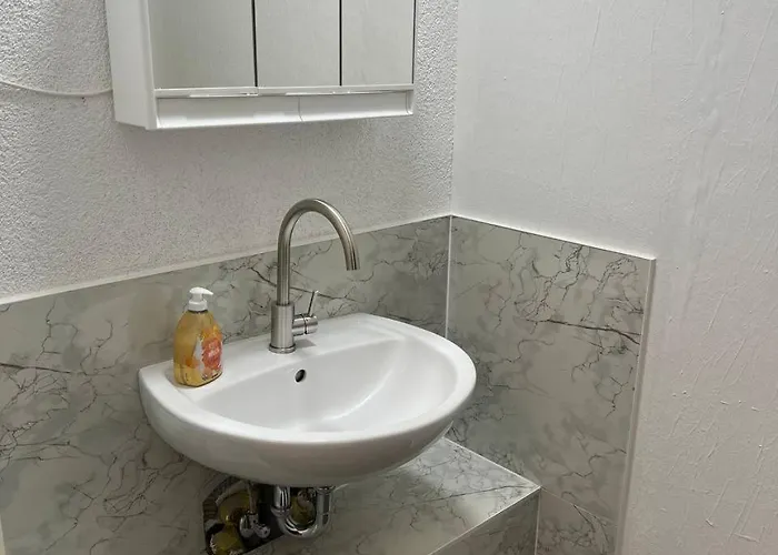 Messe Und Monteurzimmer