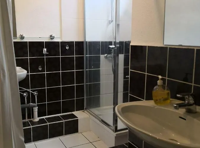 Rum i privatbostad Messe Und Monteurzimmer *